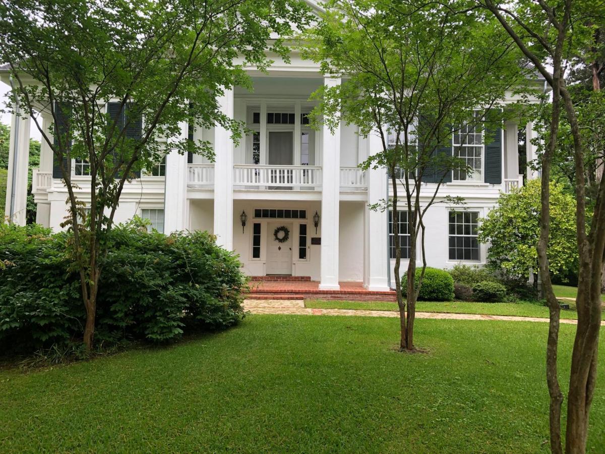 The Montgomery Bed & Breakfast Starkville